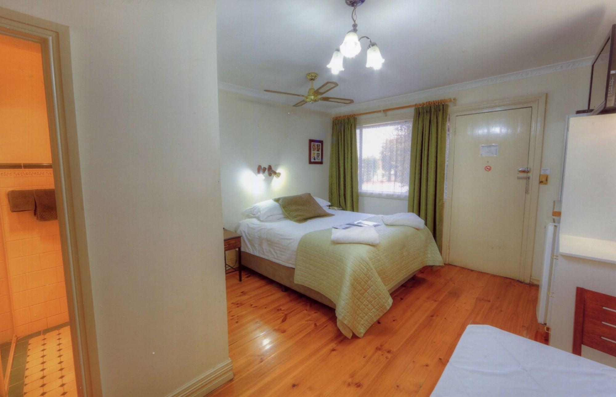 The Lodge Outback Motel 브로큰힐 외부 사진