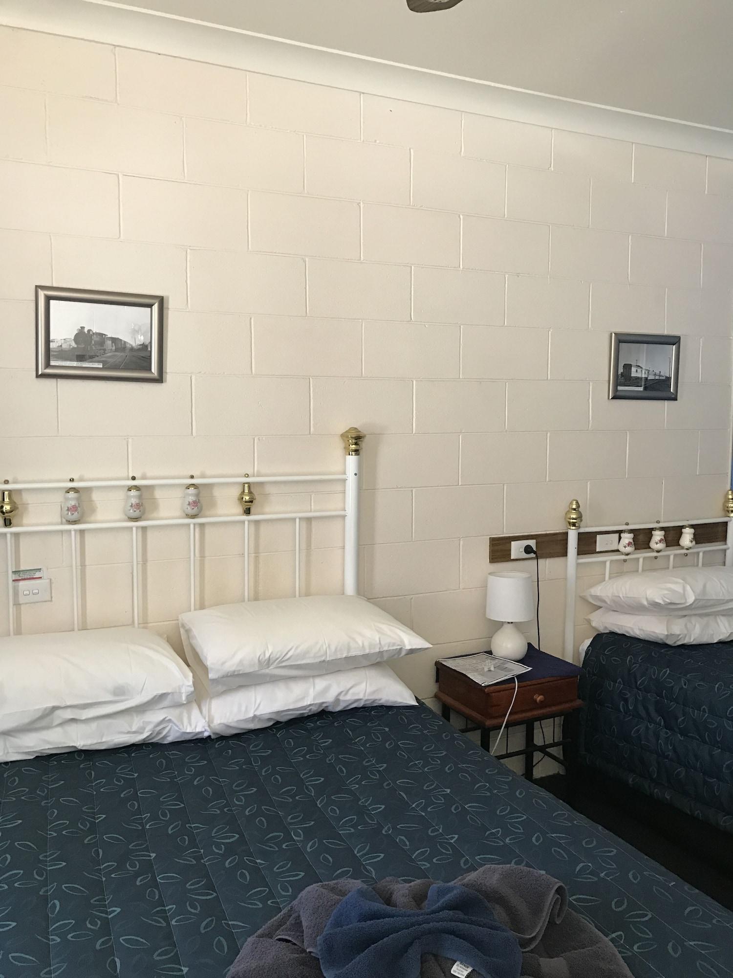 The Lodge Outback Motel 브로큰힐 외부 사진