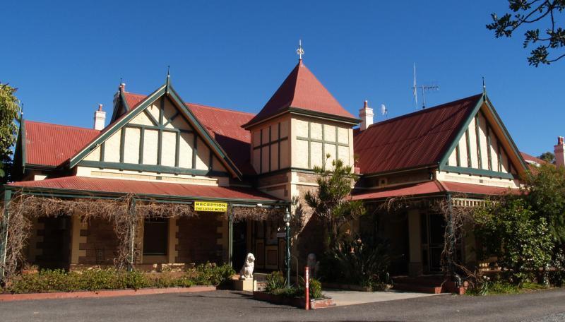 The Lodge Outback Motel 브로큰힐 외부 사진
