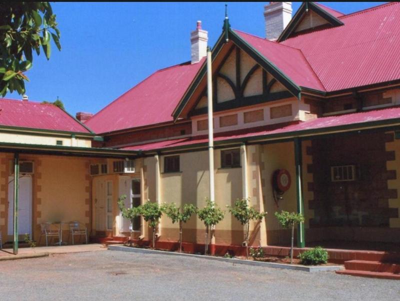 The Lodge Outback Motel 브로큰힐 외부 사진