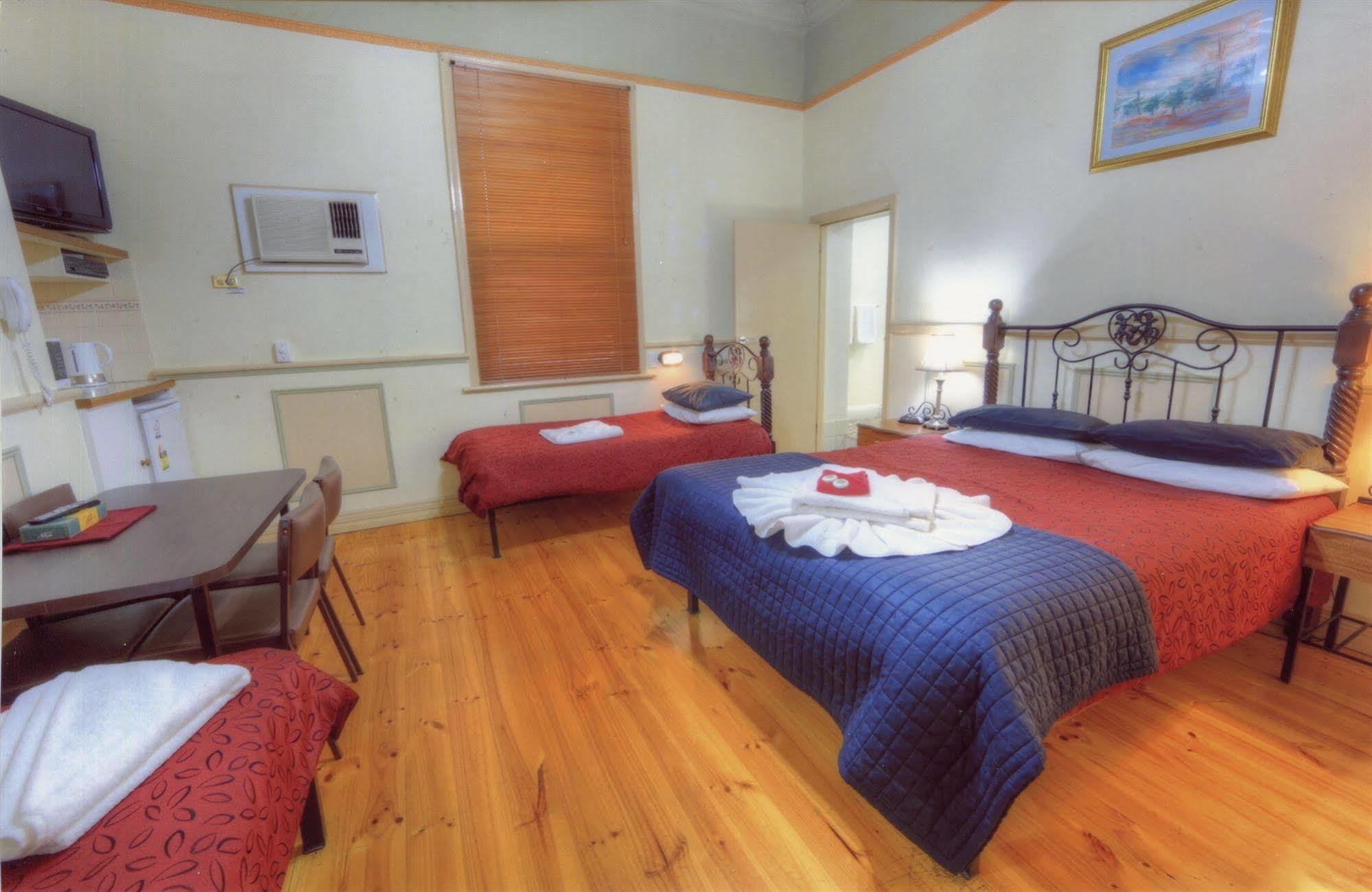 The Lodge Outback Motel 브로큰힐 외부 사진